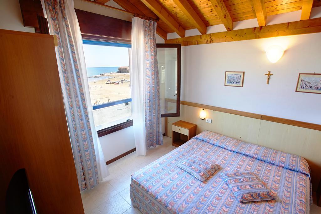 Hotel Sara Caorle Værelse billede